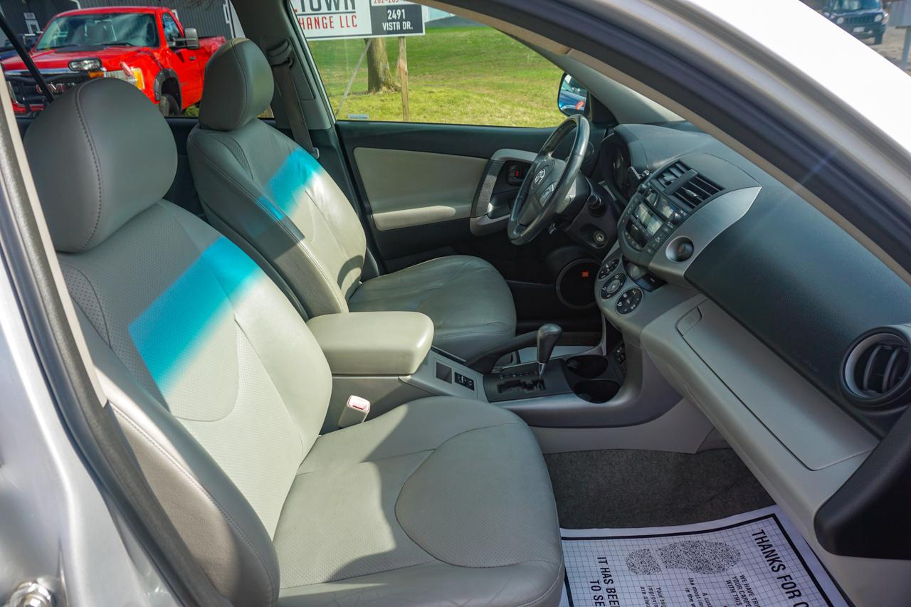 Toyota RAV4 4WD 4dr V6 5-Spd AT Ltd (Natl) 2008