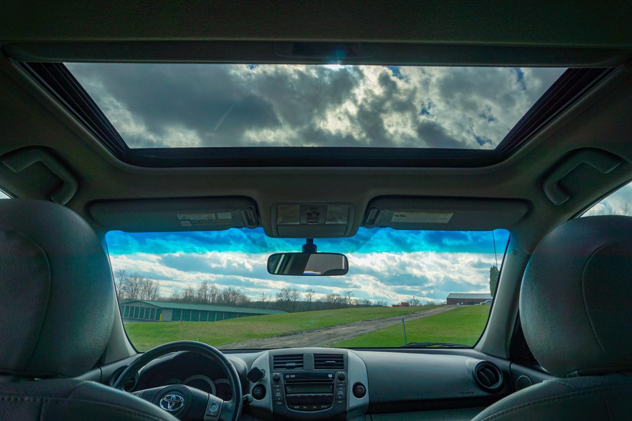 Toyota RAV4 4WD 4dr V6 5-Spd AT Ltd (Natl) 2008