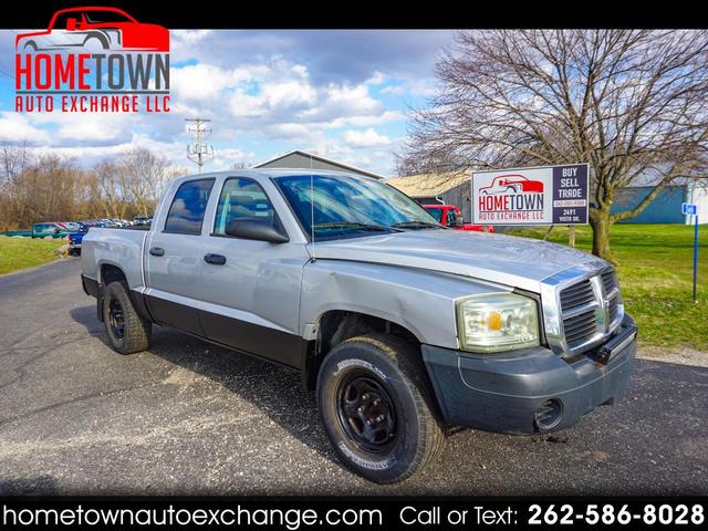 Silver 2005 Dodge Dakota ST Club Cab 4WD Pickup Truck Four-Wheel Drive Automatic