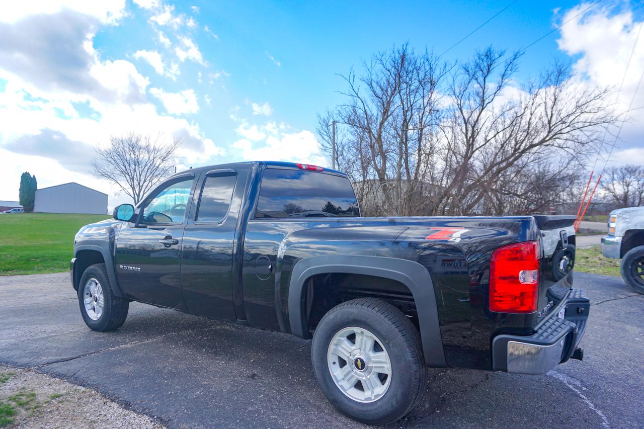 Chevrolet Silverado 1500 4WD Ext Cab 143.5" LT 2013