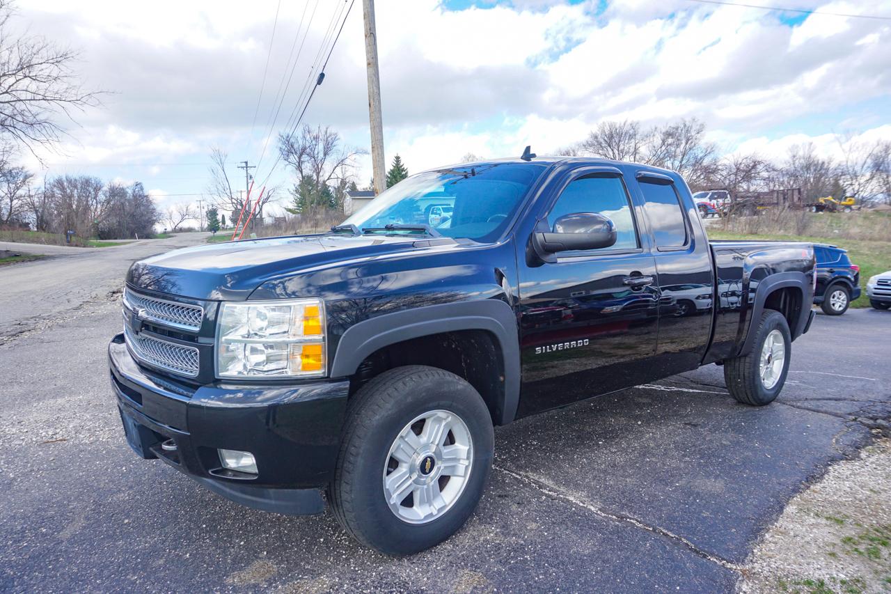 Chevrolet Silverado 1500 4WD Ext Cab 143.5" LT 2013