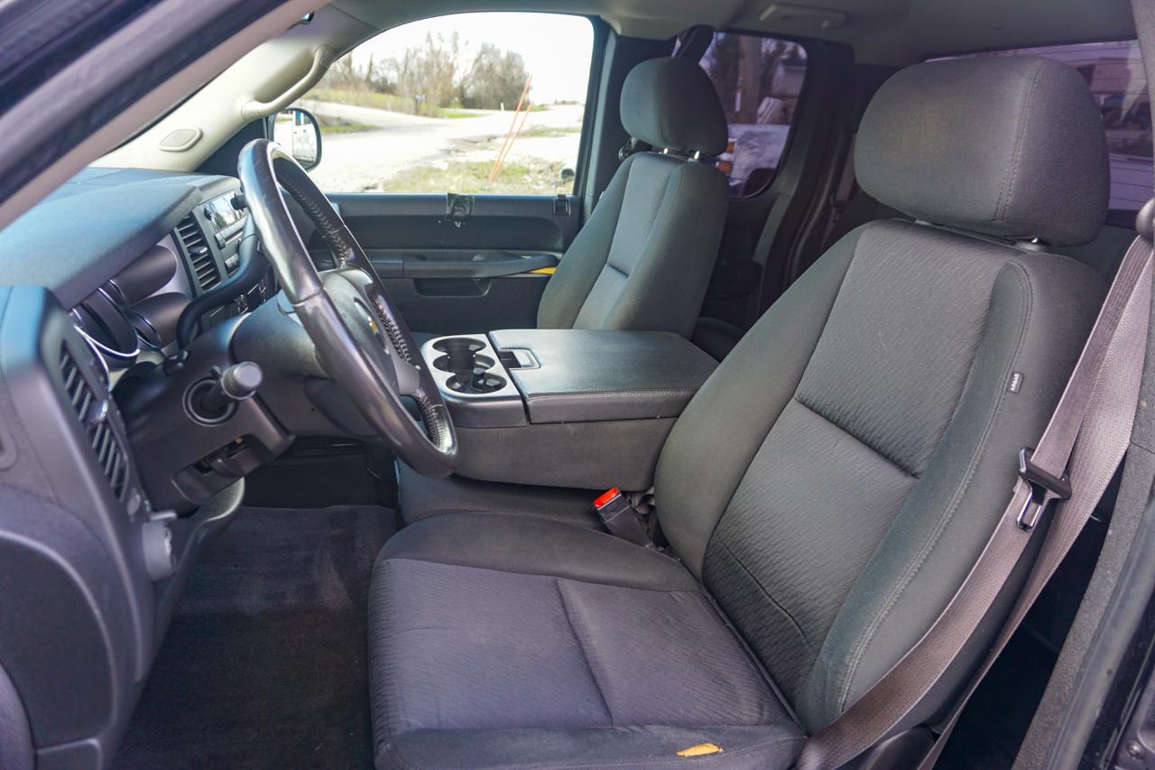 Chevrolet Silverado 1500 4WD Ext Cab 143.5" LT 2013