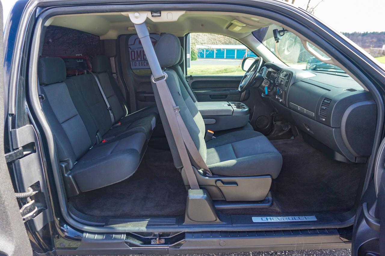 Chevrolet Silverado 1500 4WD Ext Cab 143.5" LT 2013