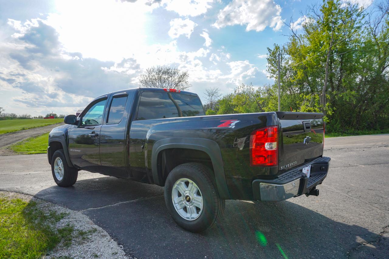 Chevrolet Silverado 1500 4WD Ext Cab 143.5" LT 2013