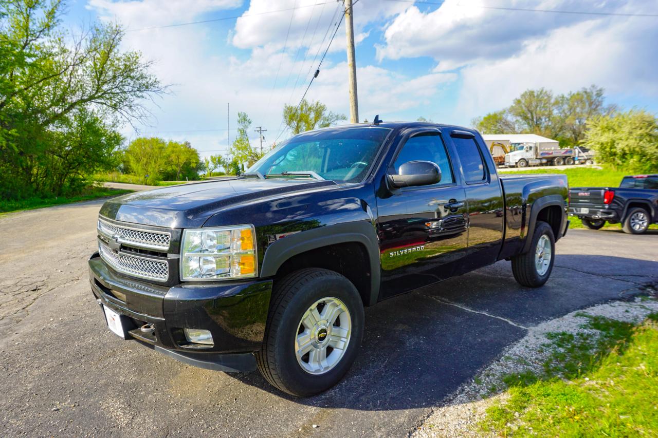 Chevrolet Silverado 1500 4WD Ext Cab 143.5" LT 2013