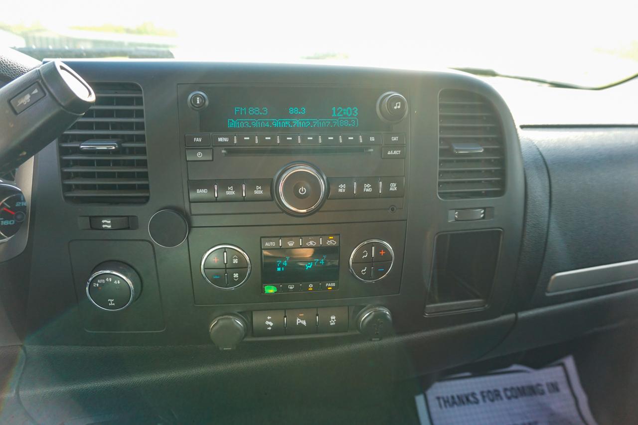 Chevrolet Silverado 1500 4WD Ext Cab 143.5" LT 2013