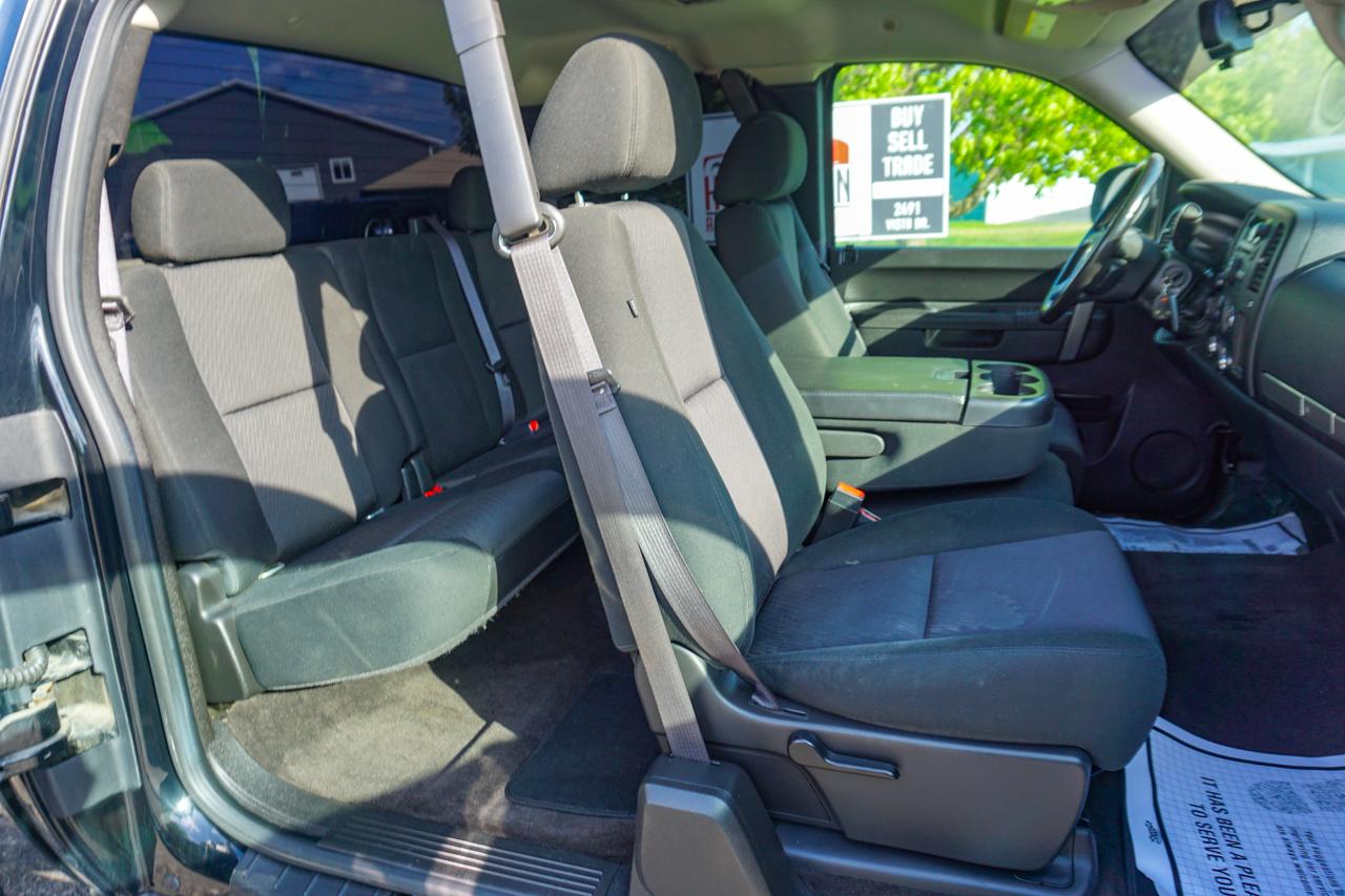 Chevrolet Silverado 1500 4WD Ext Cab 143.5" LT 2013