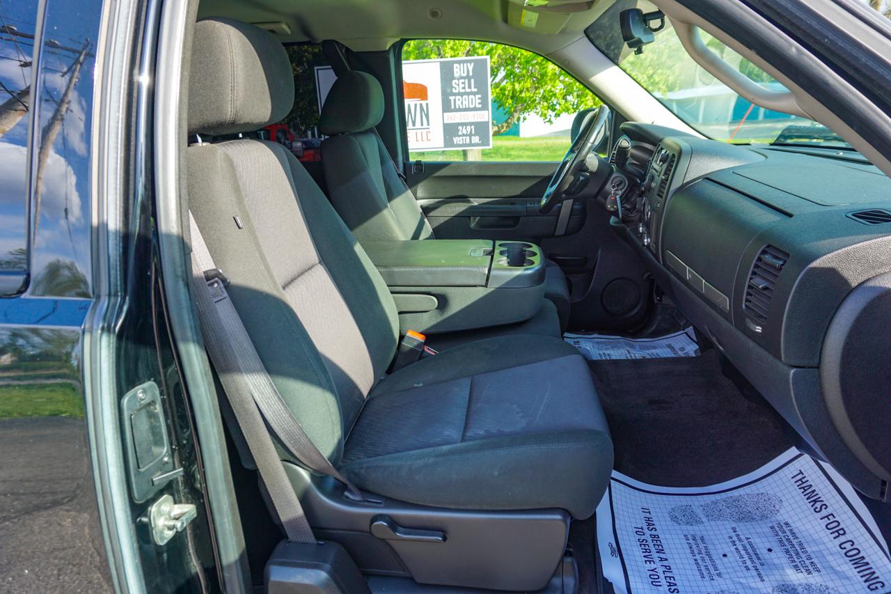Chevrolet Silverado 1500 4WD Ext Cab 143.5" LT 2013