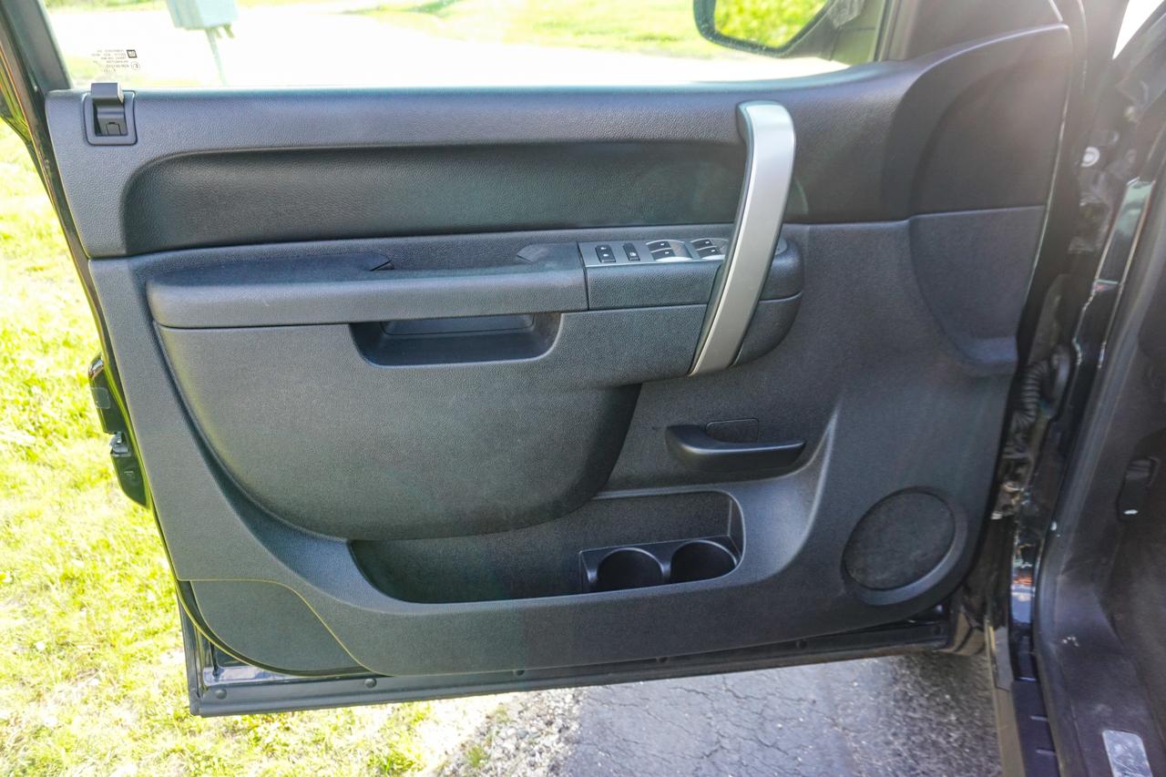 Chevrolet Silverado 1500 4WD Ext Cab 143.5" LT 2013
