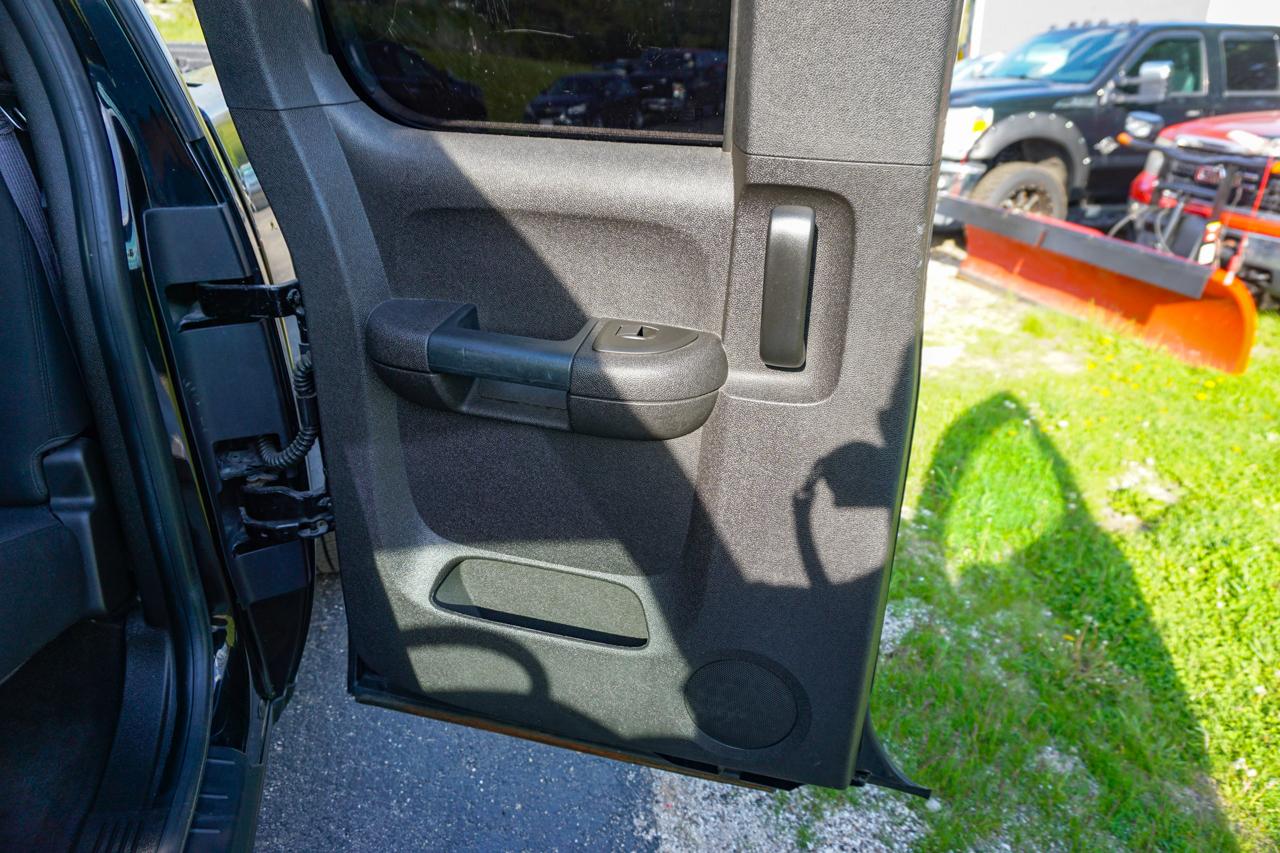 Chevrolet Silverado 1500 4WD Ext Cab 143.5" LT 2013