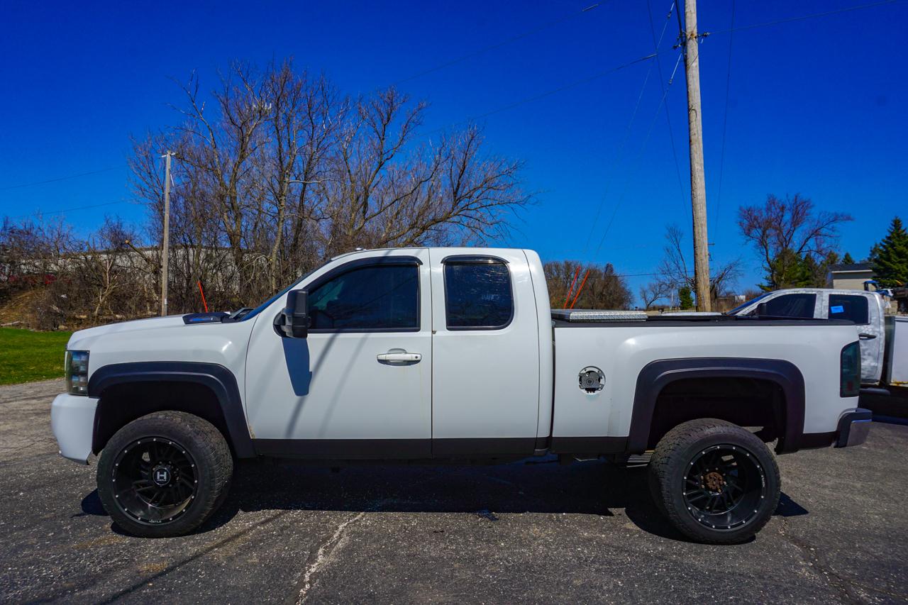 Chevrolet Silverado 2500HD 4WD Ext Cab 143.5" LT w/2LT 2007