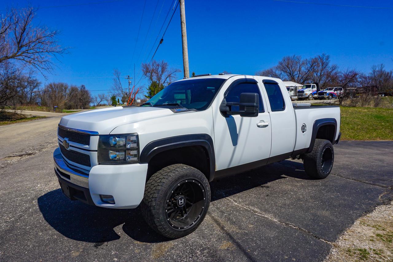 Chevrolet Silverado 2500HD 4WD Ext Cab 143.5" LT w/2LT 2007