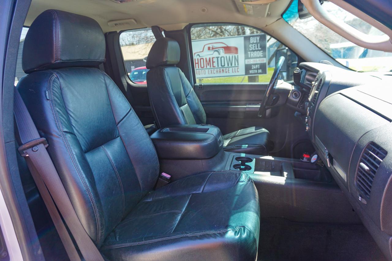 Chevrolet Silverado 2500HD 4WD Ext Cab 143.5" LT w/2LT 2007