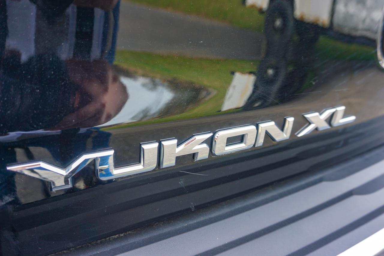 GMC Yukon XL 4WD 4dr Denali 2015