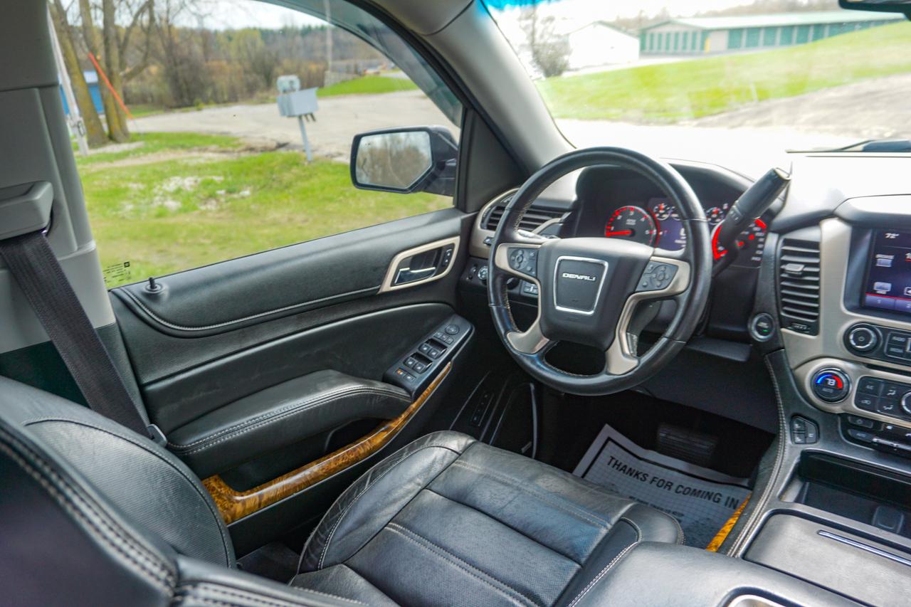 GMC Yukon XL 4WD 4dr Denali 2015