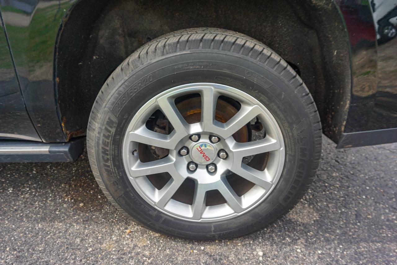 GMC Yukon XL 4WD 4dr Denali 2015