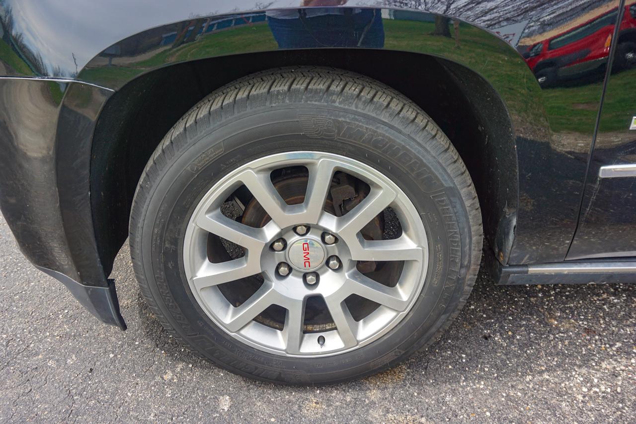 GMC Yukon XL 4WD 4dr Denali 2015