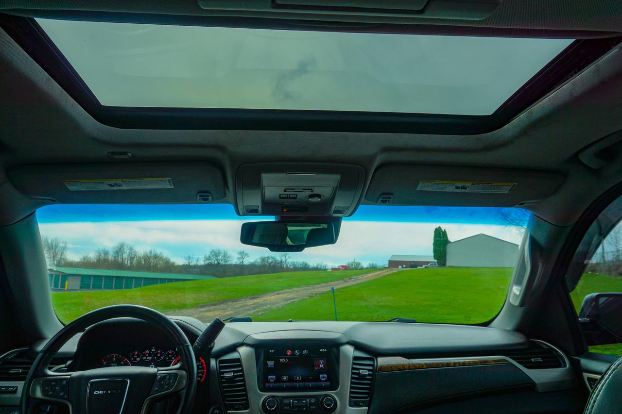 GMC Yukon XL 4WD 4dr Denali 2015