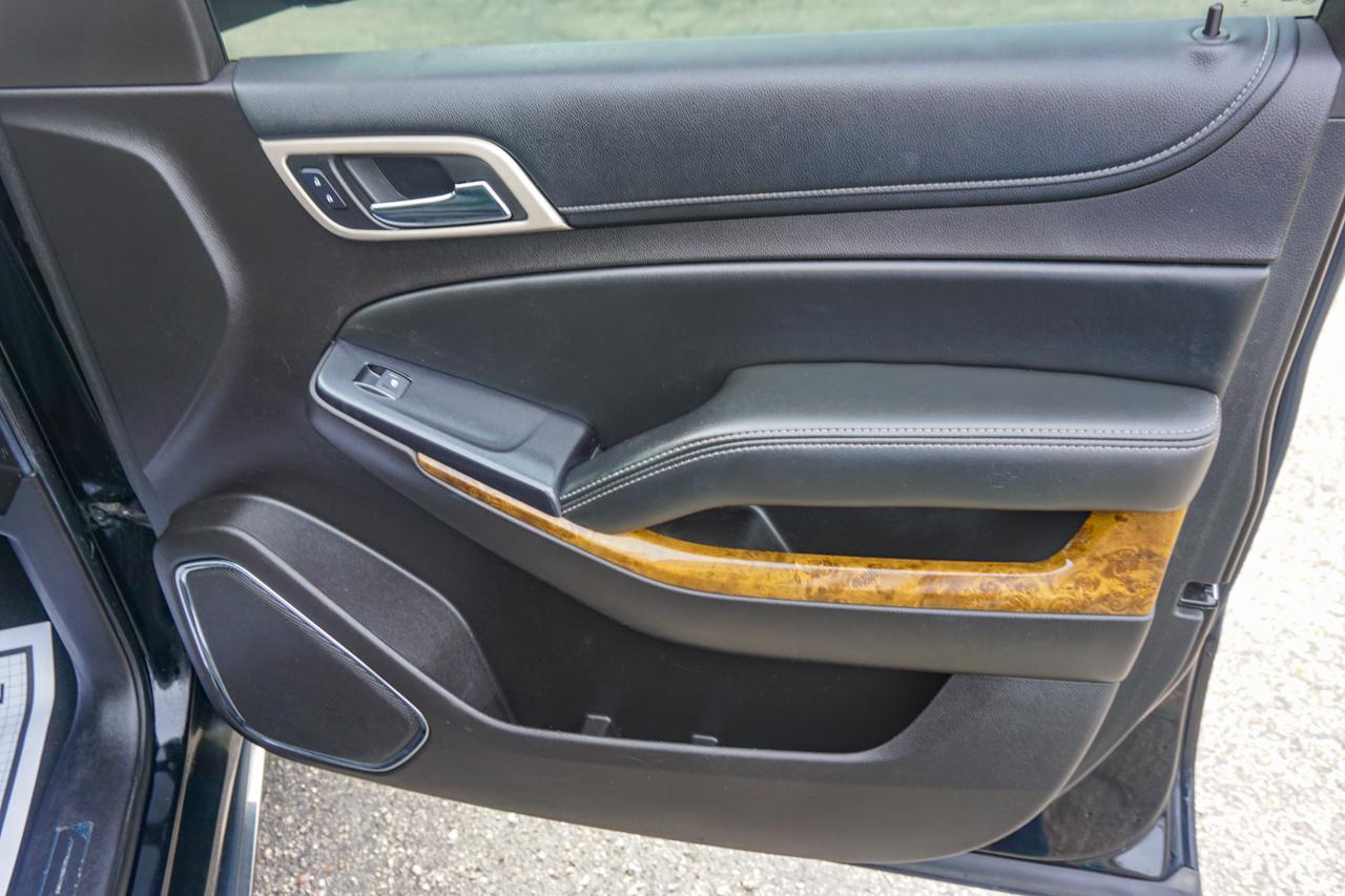 GMC Yukon XL 4WD 4dr Denali 2015