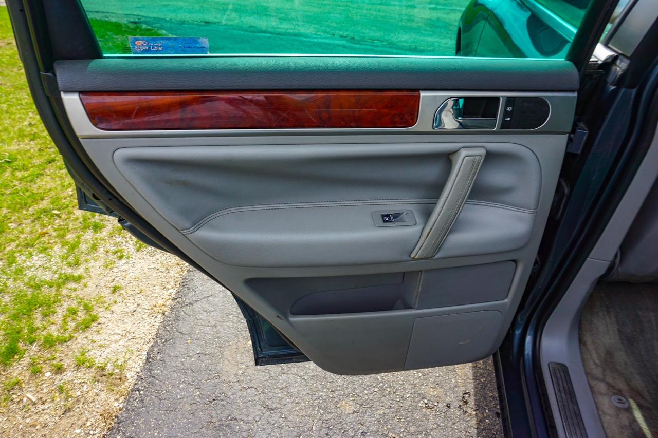 Volkswagen Touareg 4dr V6 2005