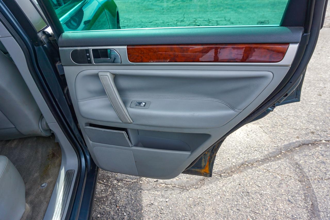 Volkswagen Touareg 4dr V6 2005