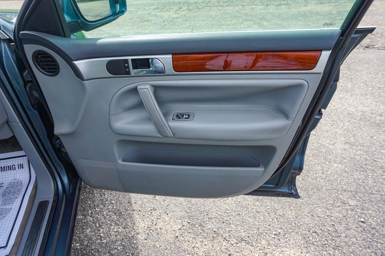 Volkswagen Touareg 4dr V6 2005