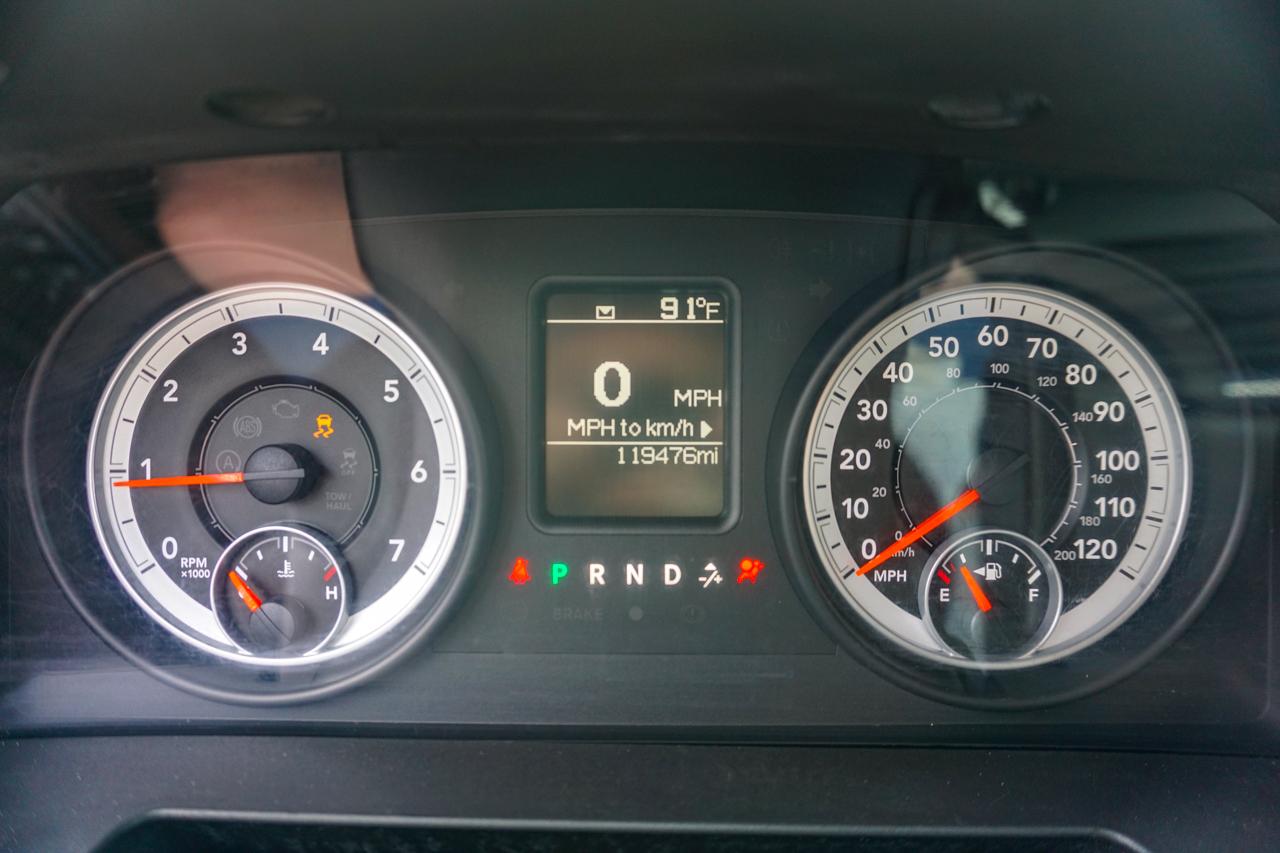 RAM 1500 4WD Quad Cab 140.5" Express 2013