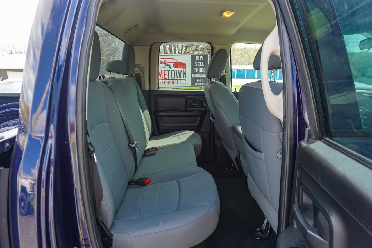 RAM 1500 4WD Quad Cab 140.5" Express 2013