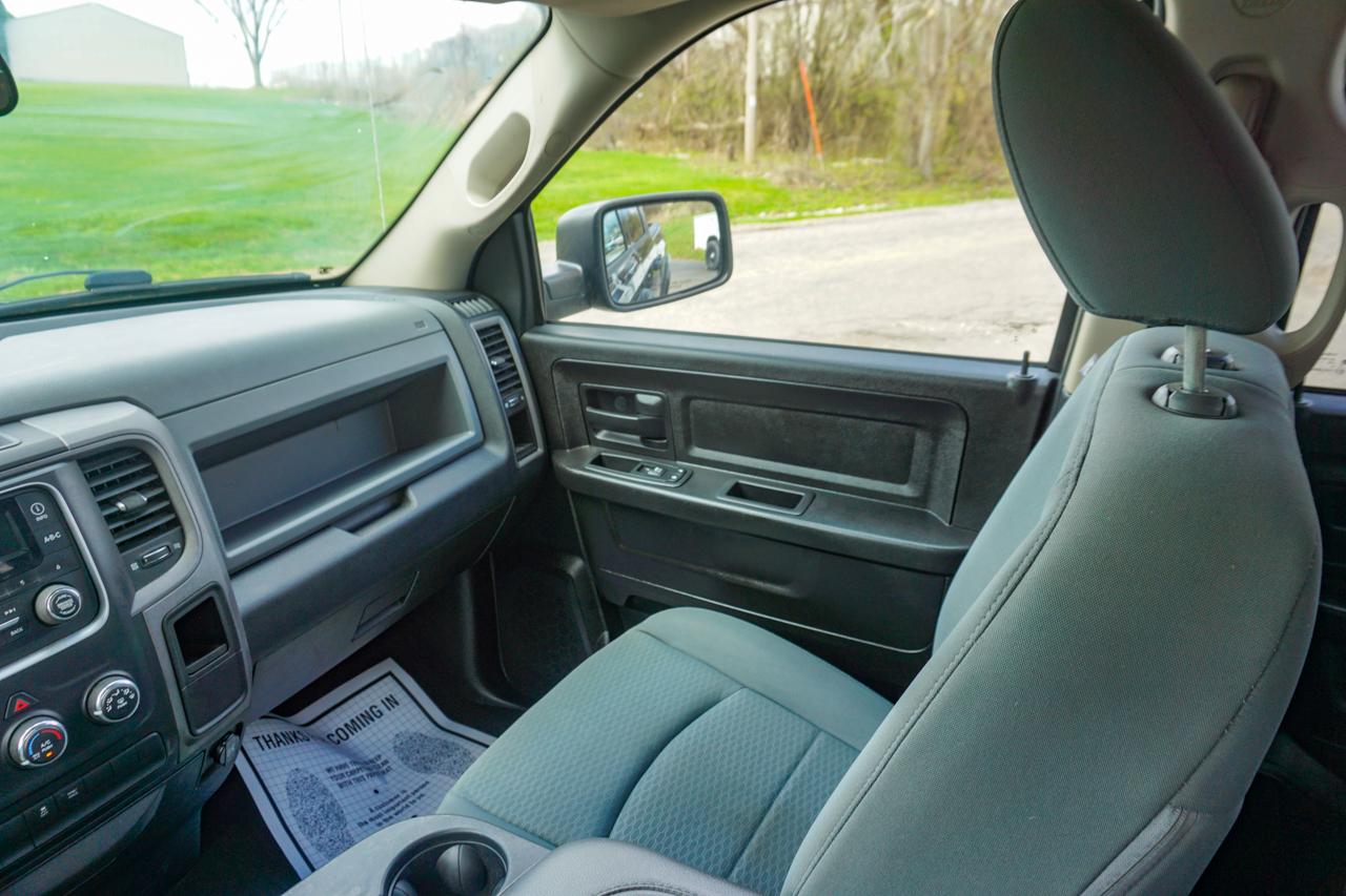 RAM 1500 4WD Quad Cab 140.5" Express 2013