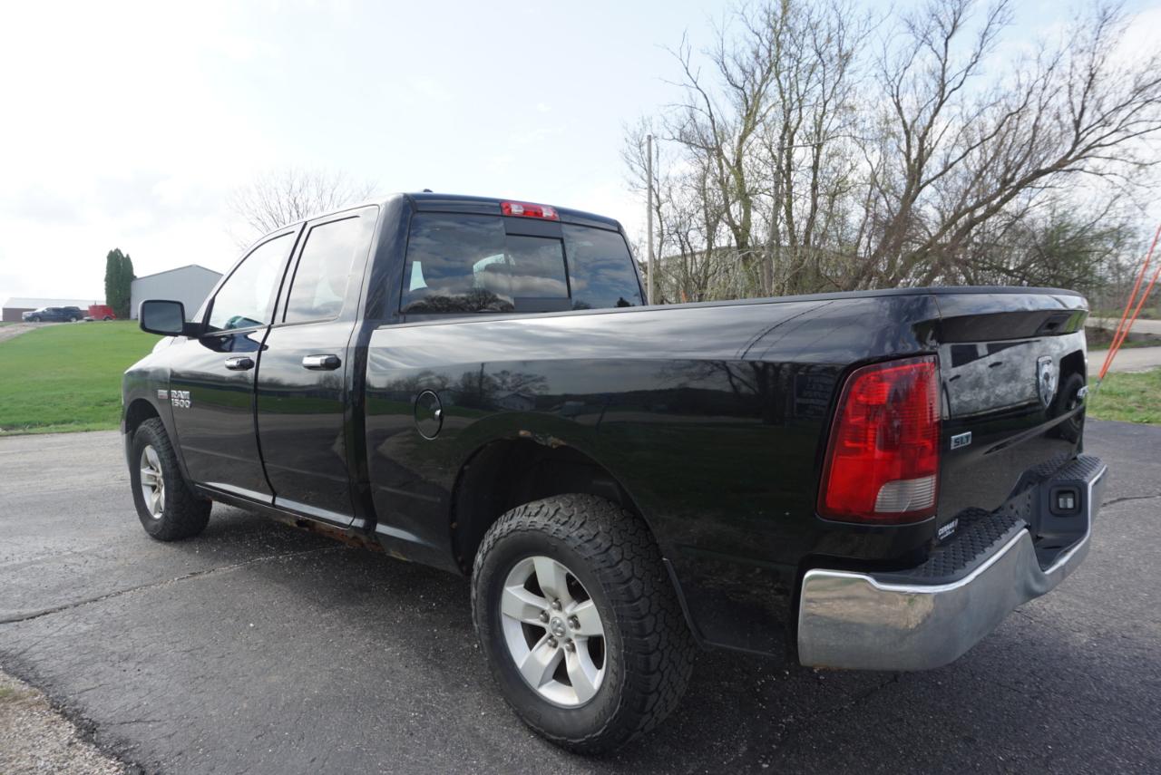 RAM 1500 4WD Quad Cab 140.5" SLT 2014
