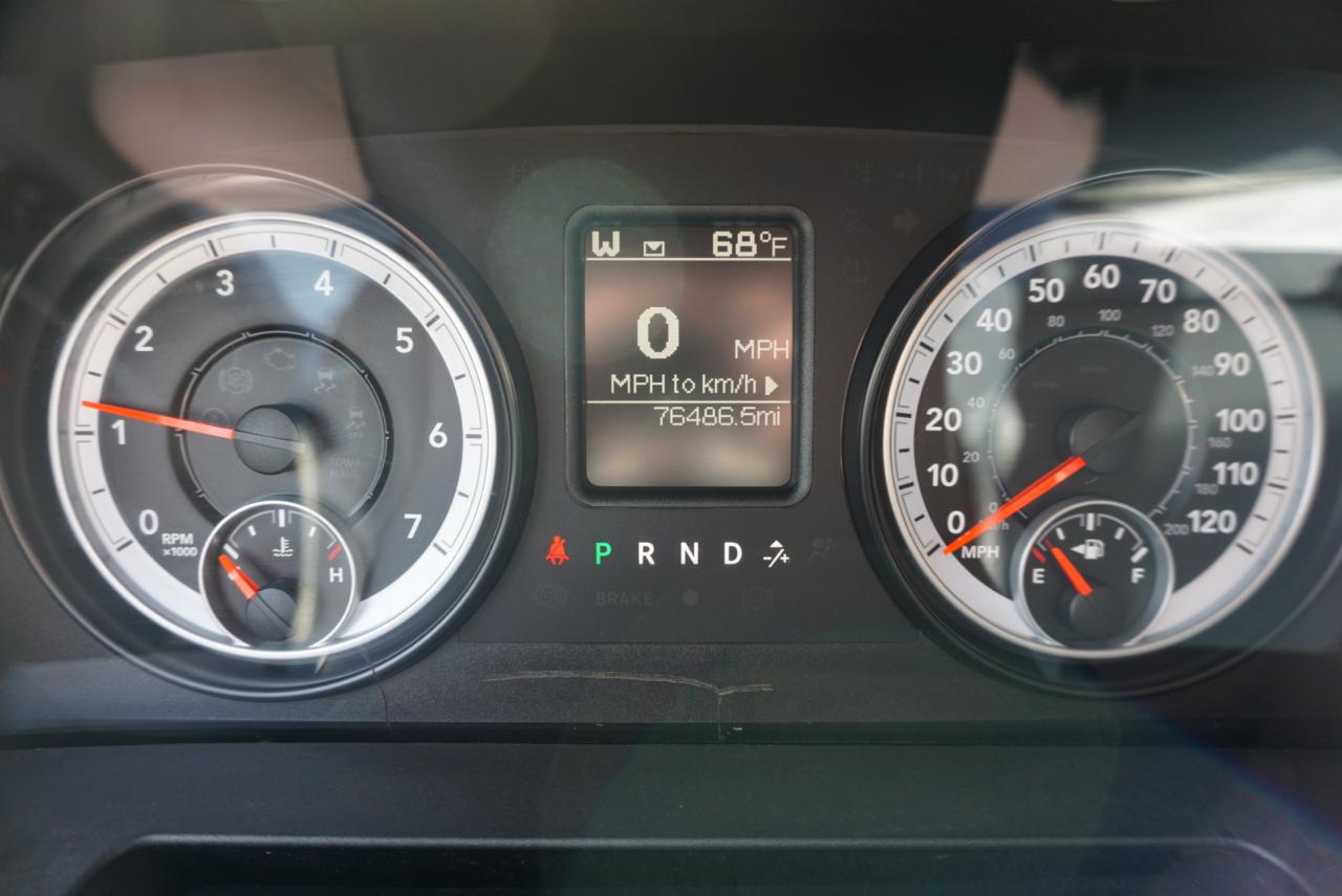 RAM 1500 4WD Quad Cab 140.5" SLT 2014