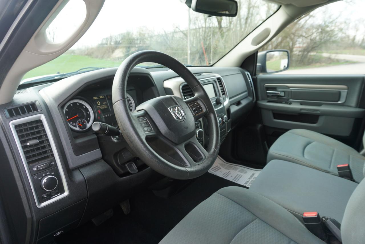 RAM 1500 4WD Quad Cab 140.5" SLT 2014