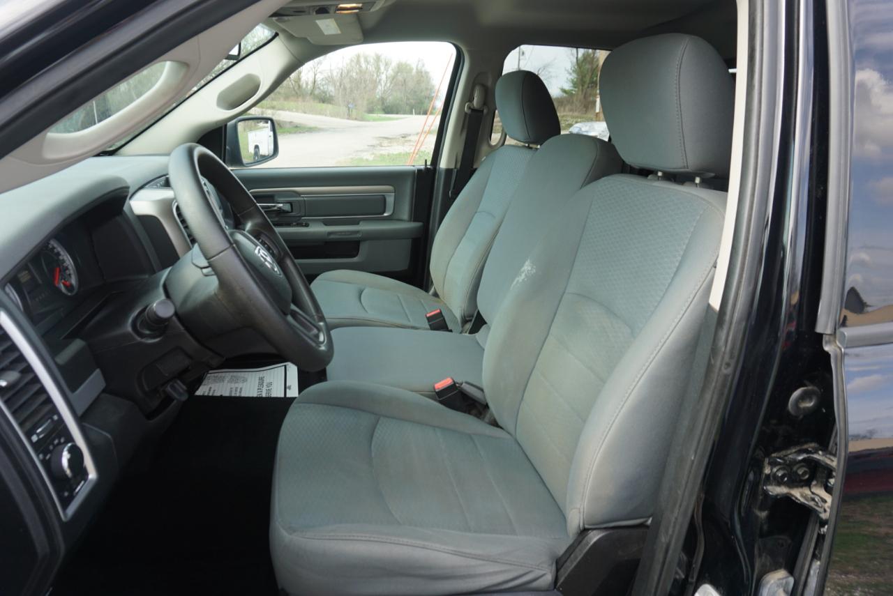 RAM 1500 4WD Quad Cab 140.5" SLT 2014