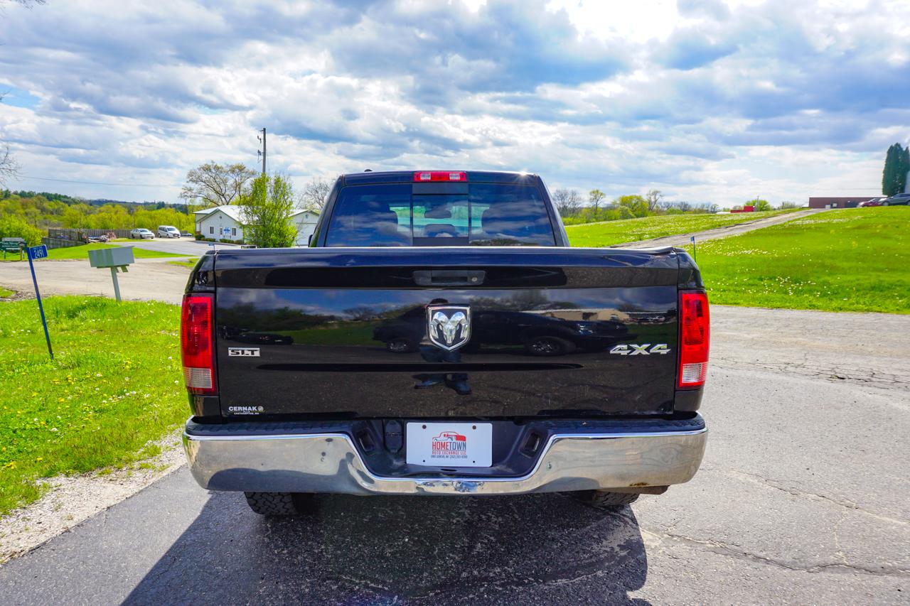 RAM 1500 4WD Quad Cab 140.5" SLT 2014