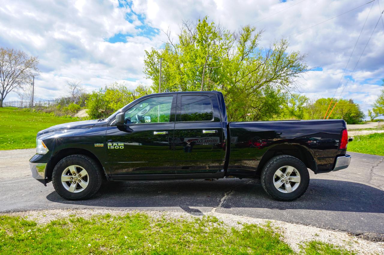 RAM 1500 4WD Quad Cab 140.5" SLT 2014