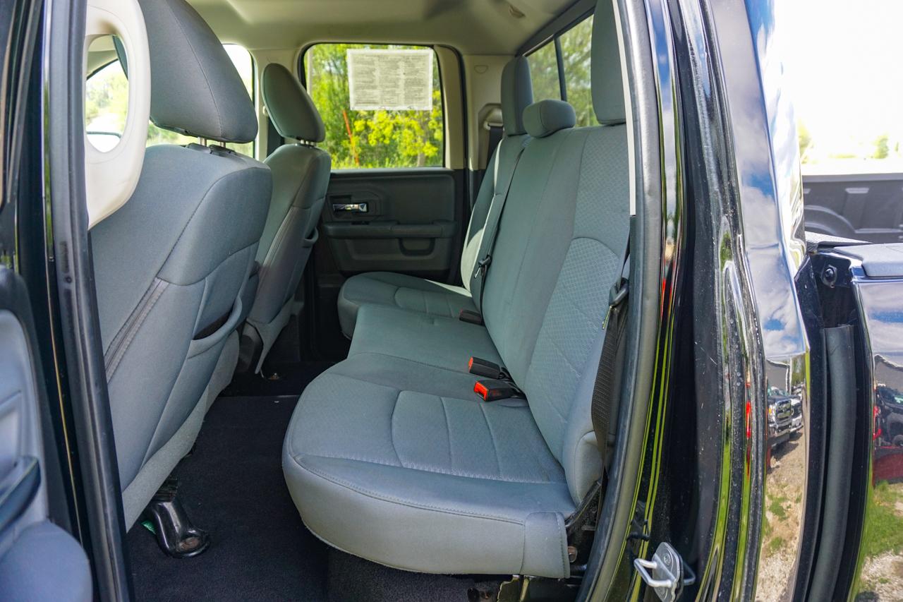 RAM 1500 4WD Quad Cab 140.5" SLT 2014