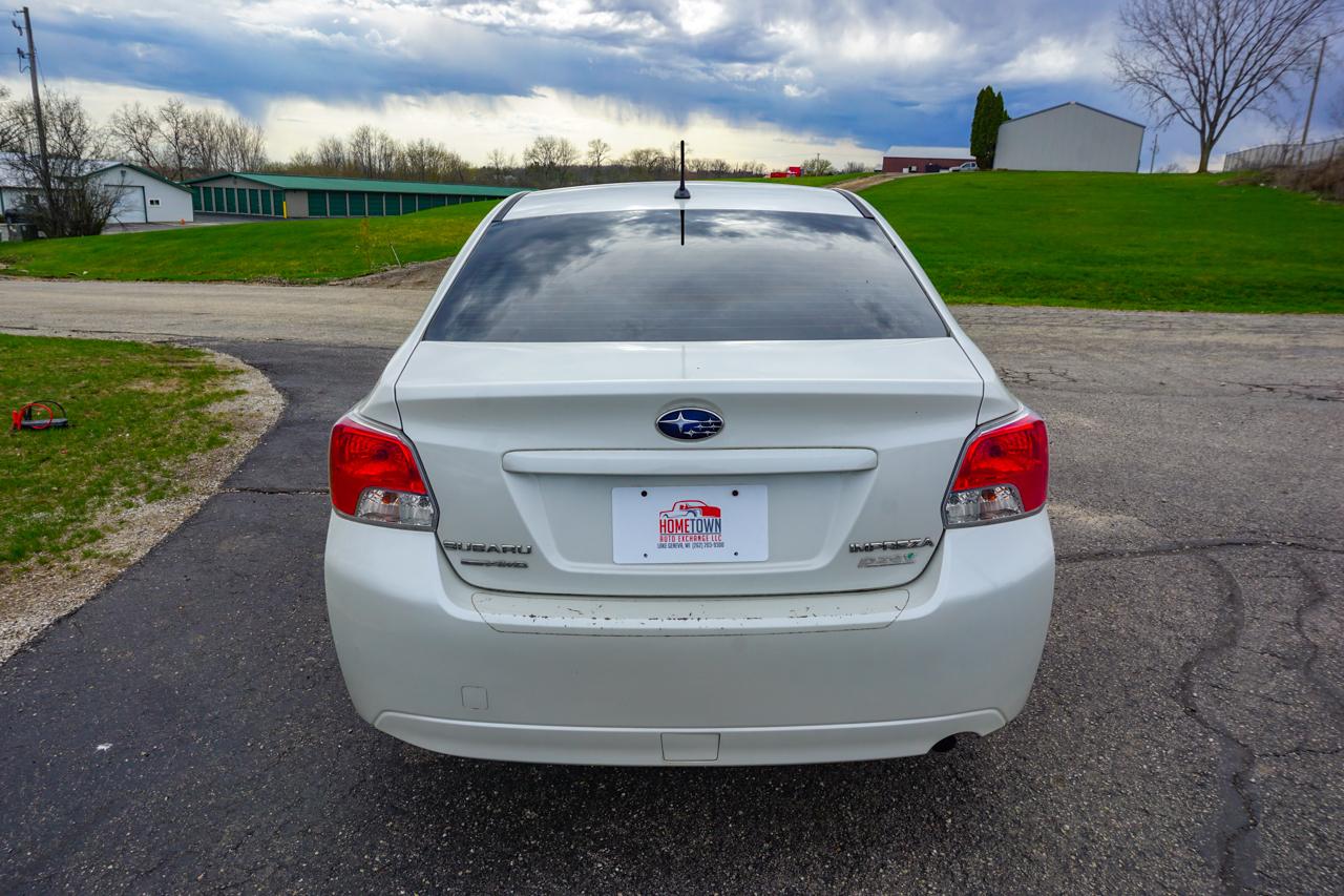 Subaru Impreza Sedan 4dr Auto 2.0i Premium 2013