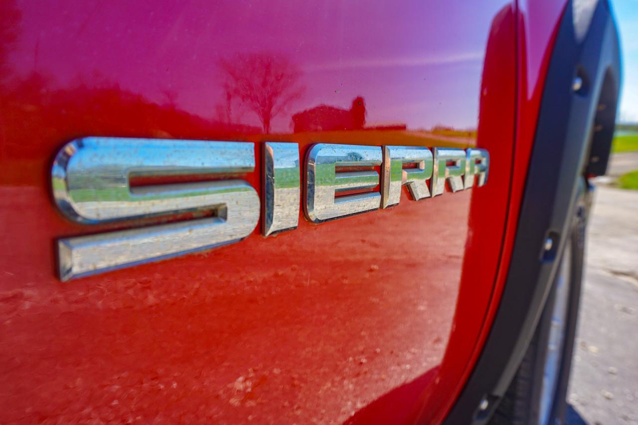 GMC Sierra 1500 4WD Ext Cab 143.5" SLE 2010