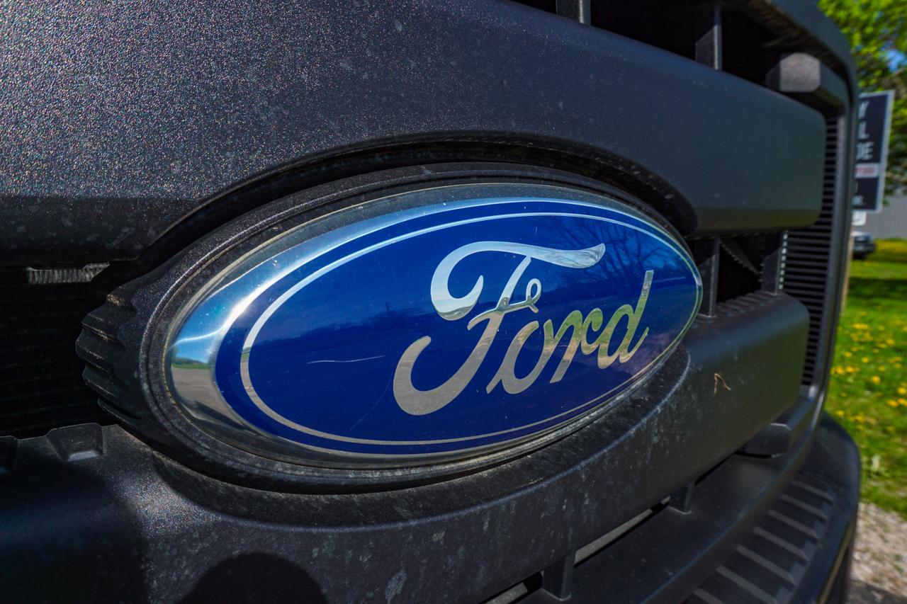 Ford Super Duty F-250 SRW 4WD SuperCab 142" XLT 2011