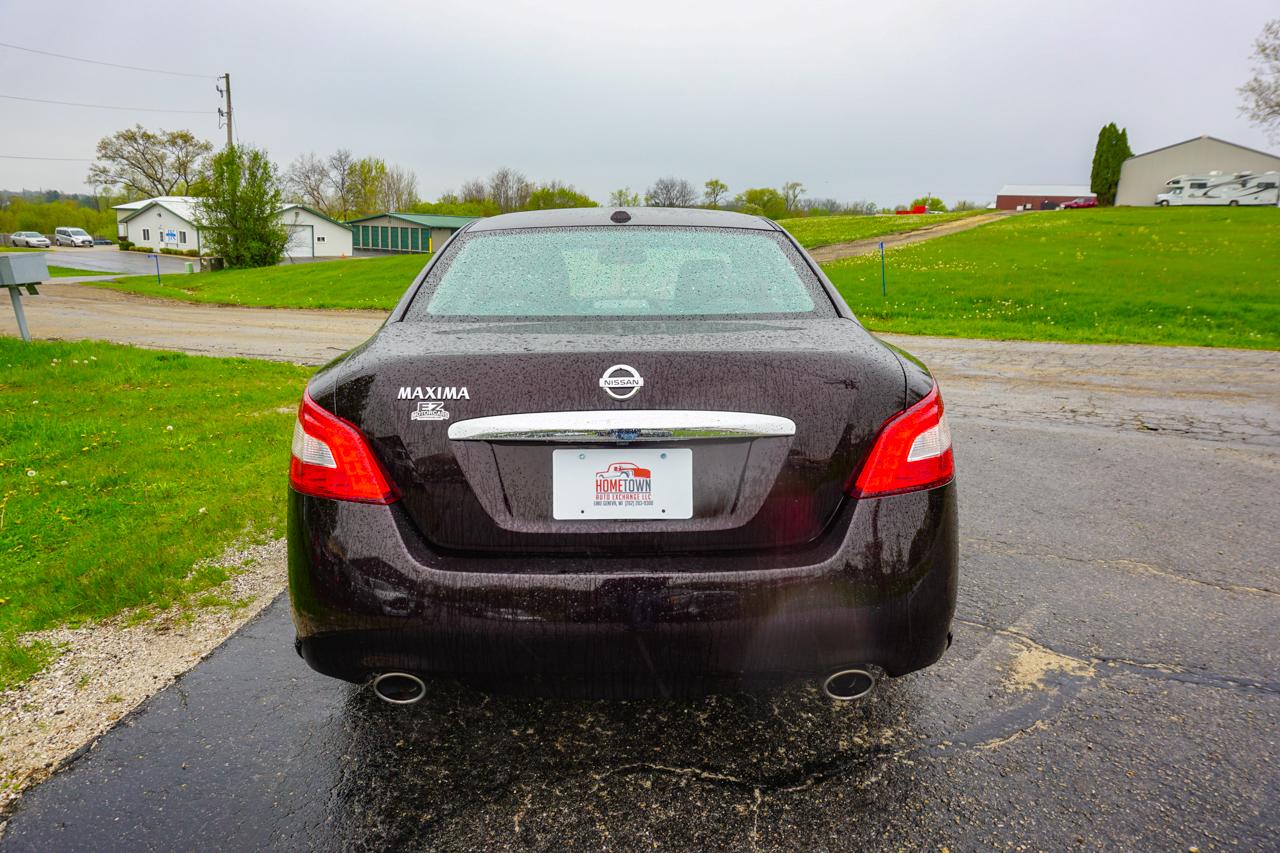 Nissan Maxima 4dr Sdn V6 CVT 3.5 SV 2012