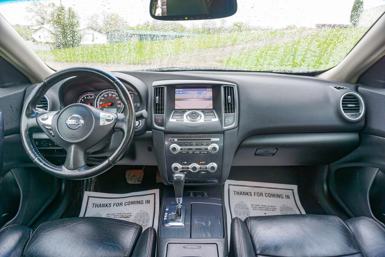 Nissan Maxima 4dr Sdn V6 CVT 3.5 SV 2012