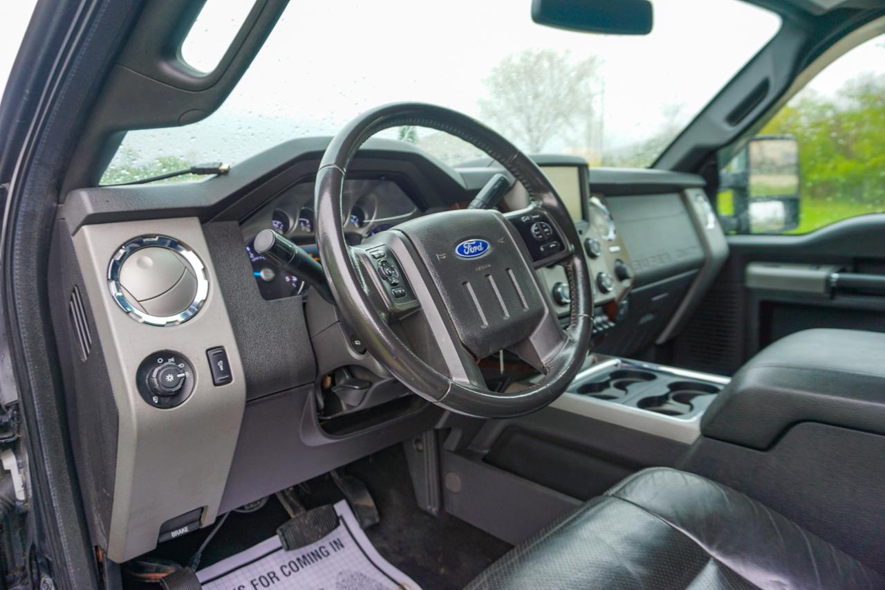 Ford Super Duty F-350 SRW 4WD Crew Cab 156" Lariat 2013