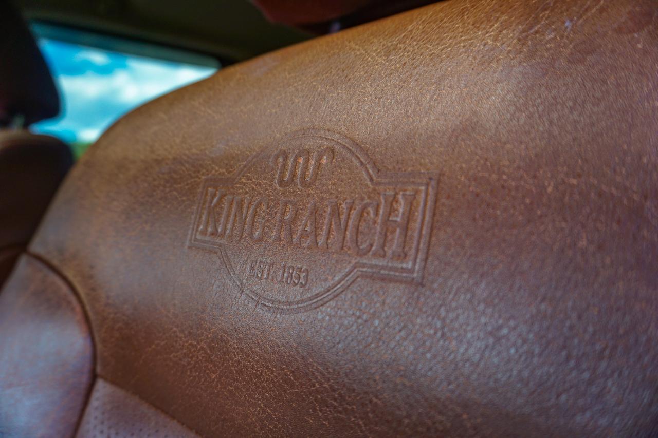 Ford F-150 4WD SuperCrew 145" King Ranch 2010