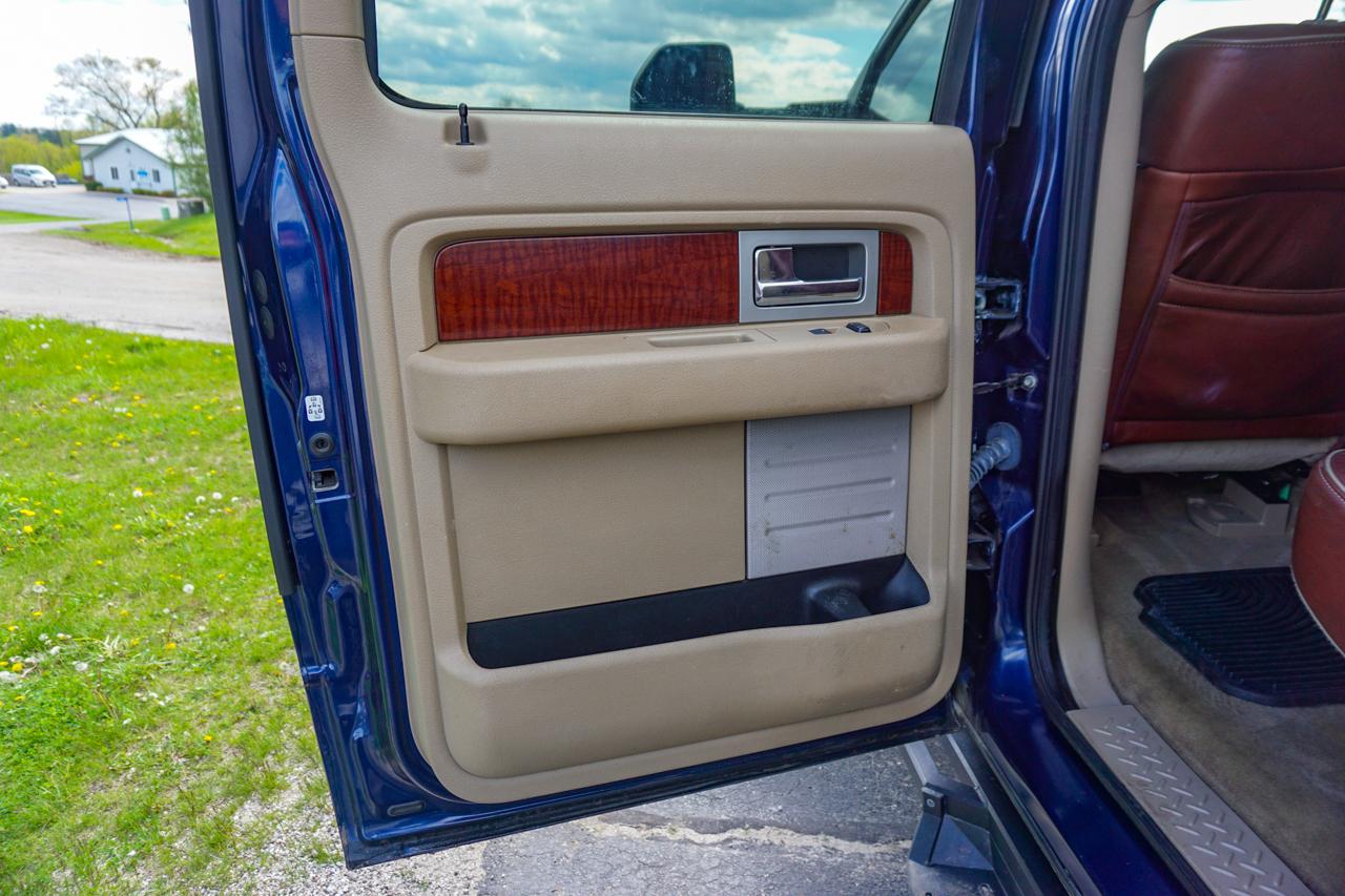 Ford F-150 4WD SuperCrew 145" King Ranch 2010