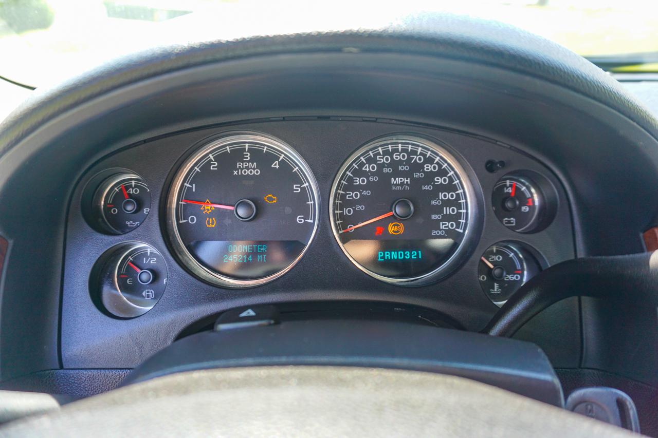 GMC Yukon XL 4WD 4dr 1500 SLT 2007