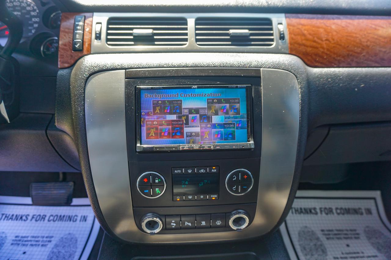 GMC Yukon XL 4WD 4dr 1500 SLT 2007