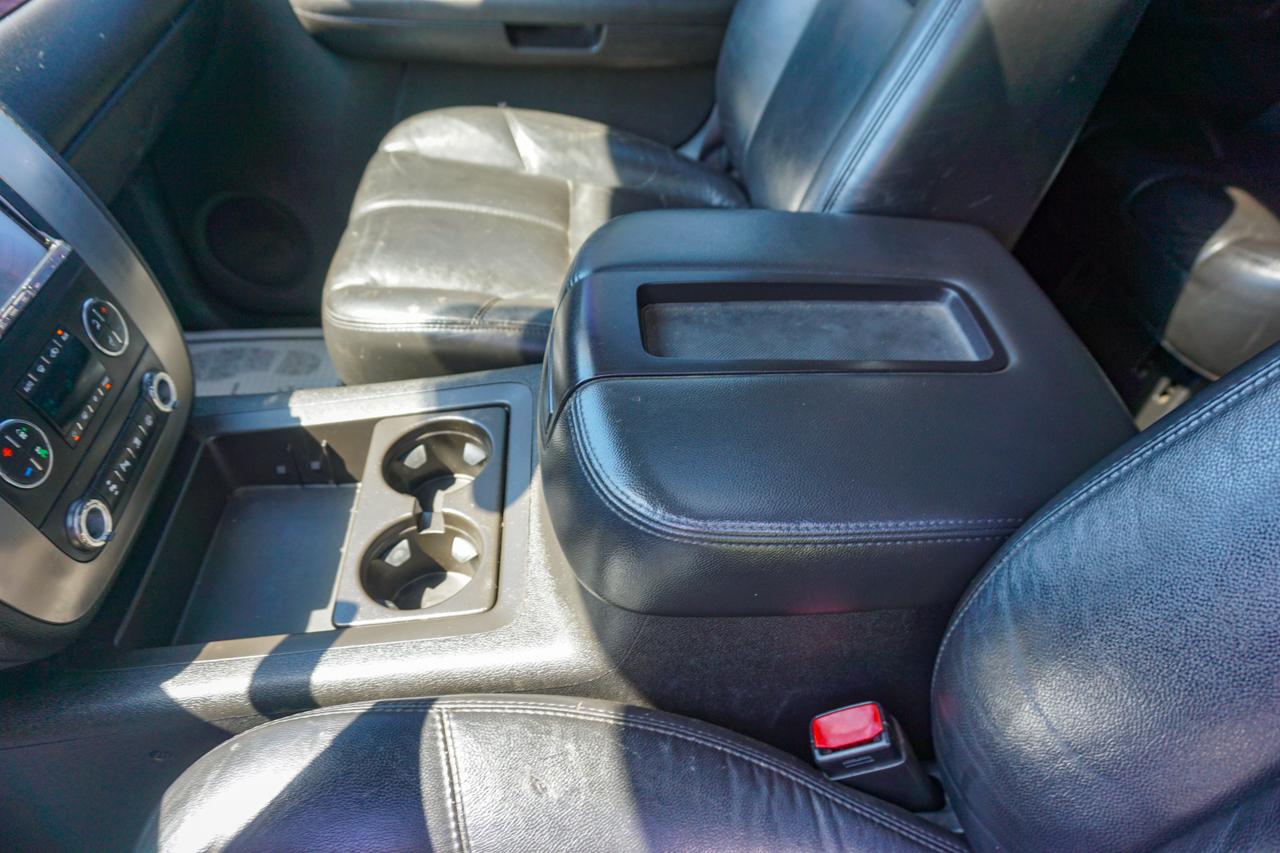 GMC Yukon XL 4WD 4dr 1500 SLT 2007