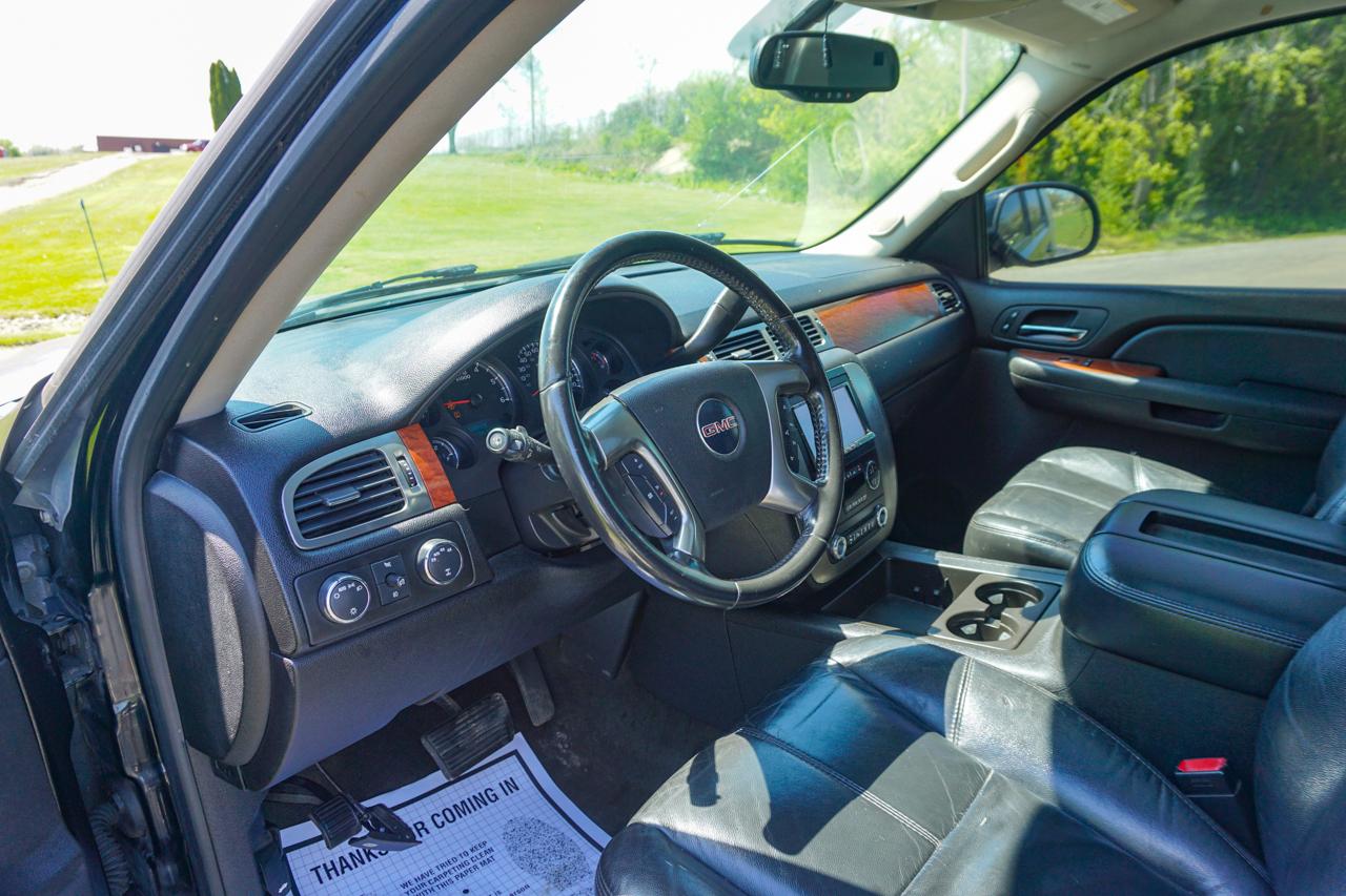 GMC Yukon XL 4WD 4dr 1500 SLT 2007