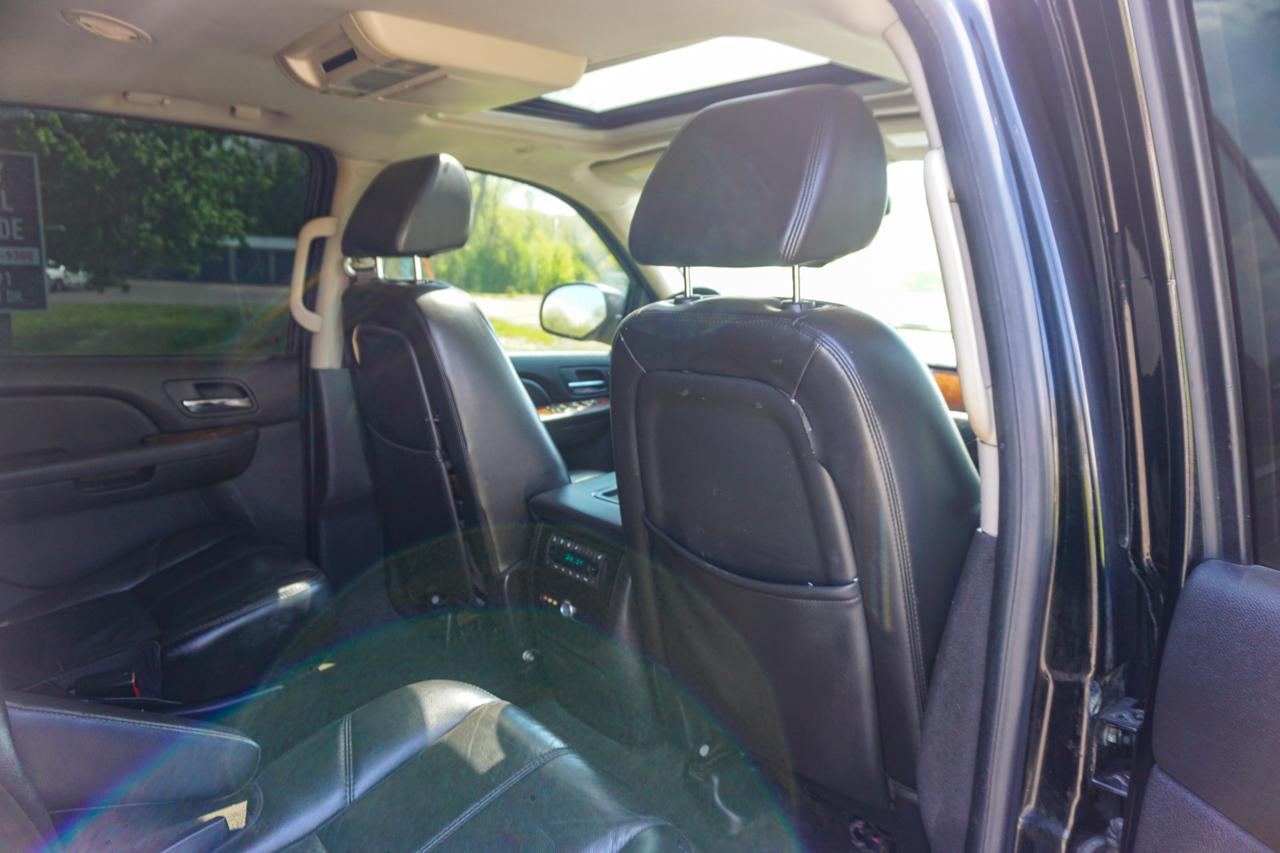 GMC Yukon XL 4WD 4dr 1500 SLT 2007