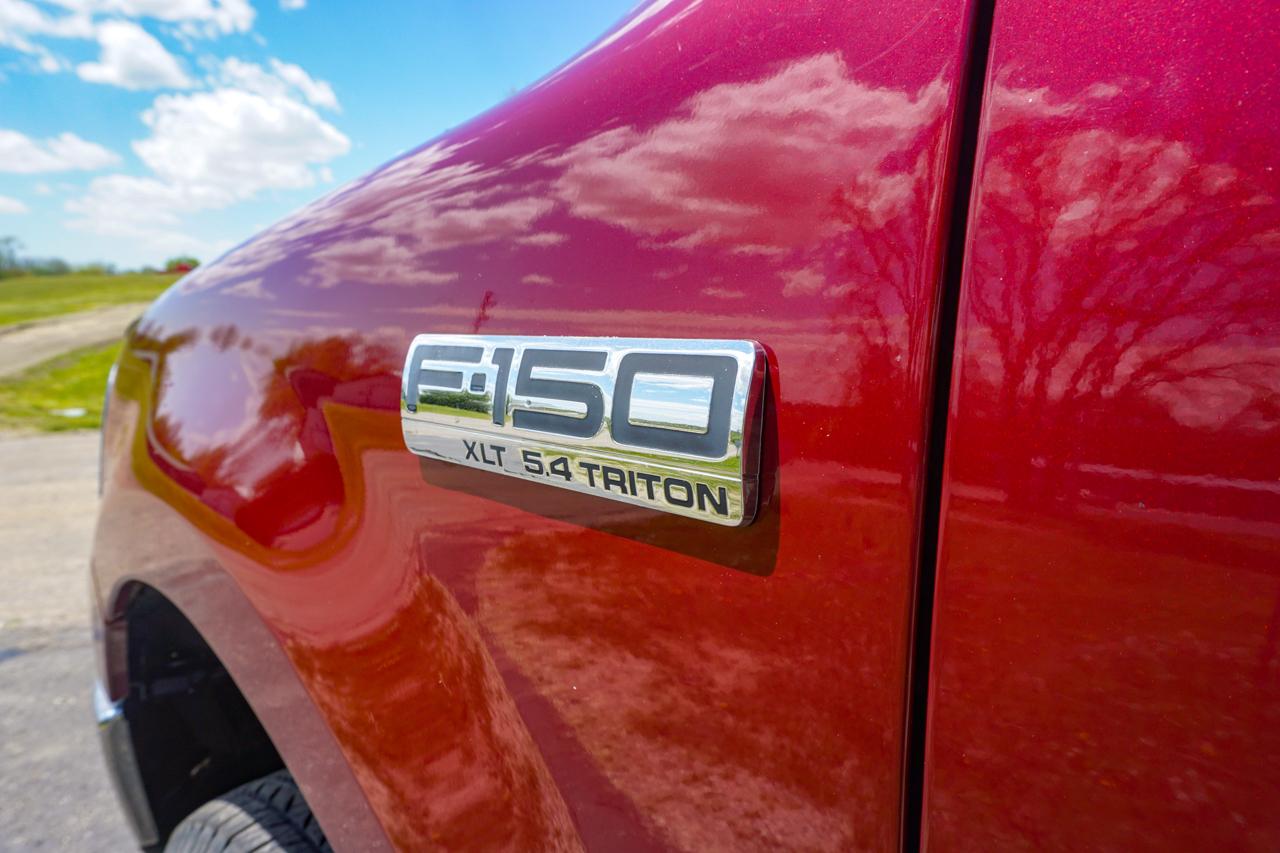 Ford F-150 Reg Cab Flareside 126" XLT 4WD 2006